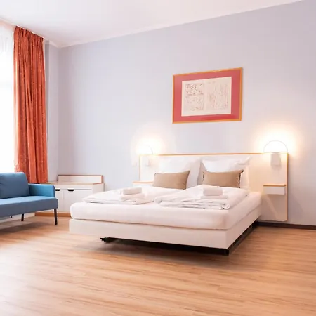 Unea In - Vollausgestattete