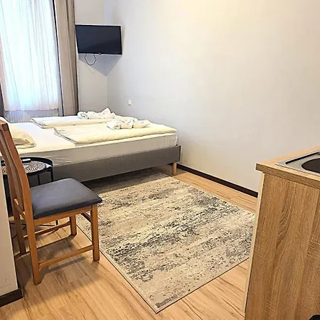 Unea In - Vollausgestattete