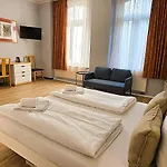 Hotel In - Vollausgestattete 3*