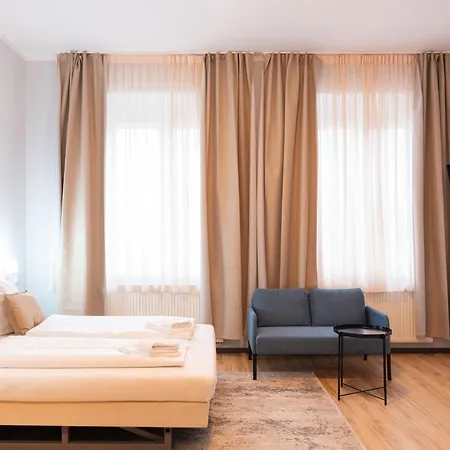 Unea In - Vollausgestattete