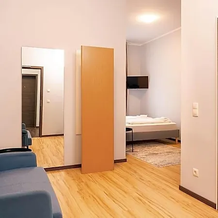 מלון Unea In - Vollausgestattete 3*