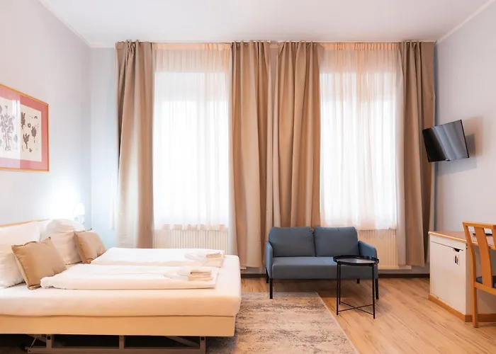 Unea In - Vollausgestattete